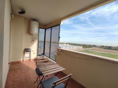 Balcony of Flat for sale in Emperador