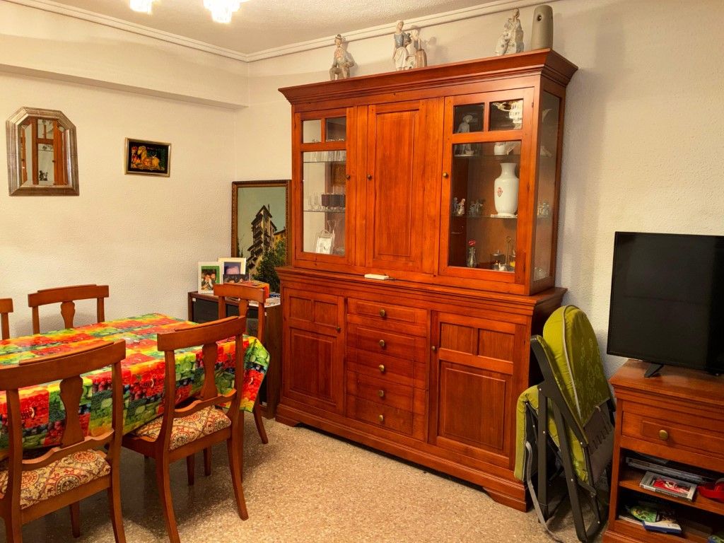 Menjador de Pis en venda en Xirivella amb Aire condicionat, Moblat i Balcó