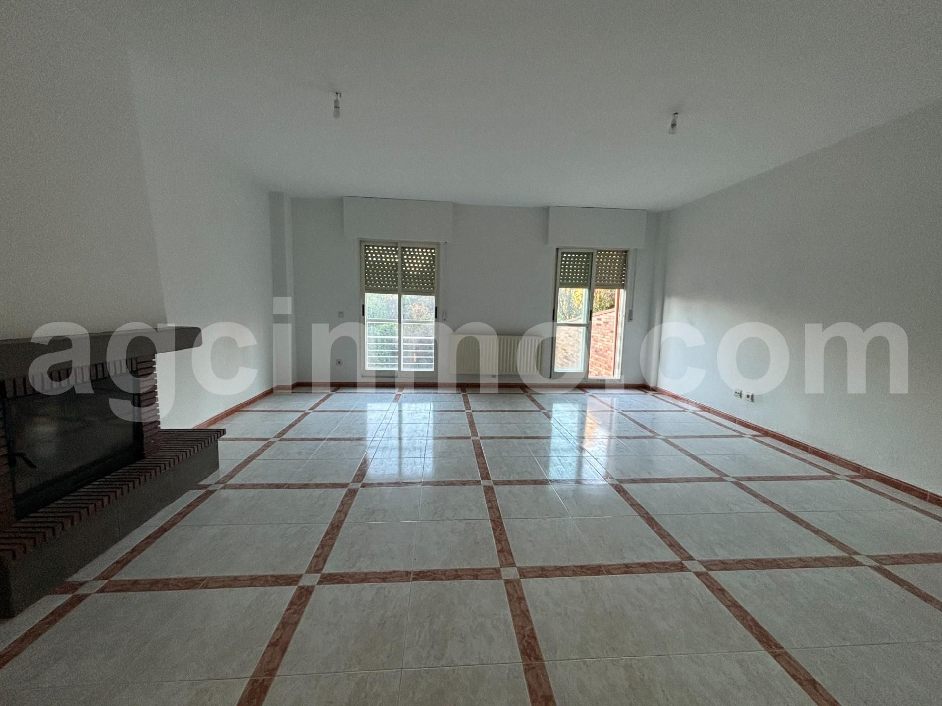 Living room of House or chalet to rent in Valladolid Capital  with Heating, Private garden and Terrace