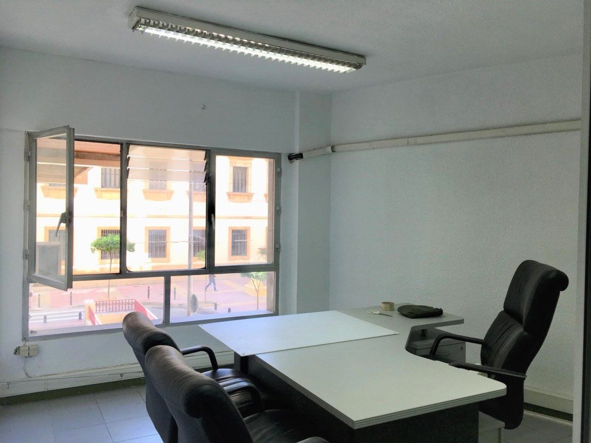 Oficina de lloguer en  Murcia Capital