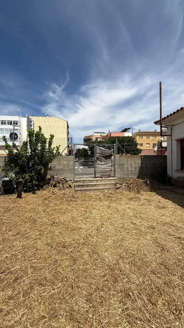 Casa o xalet en venda en Flix amb Jardí privat