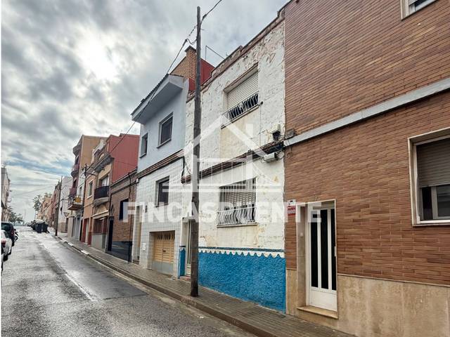 Casa adosada en Alquiler en Carrer de Núria en Poble Nou