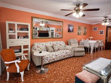 Piso con balcón en venta en Calle de Juan Herrera 6