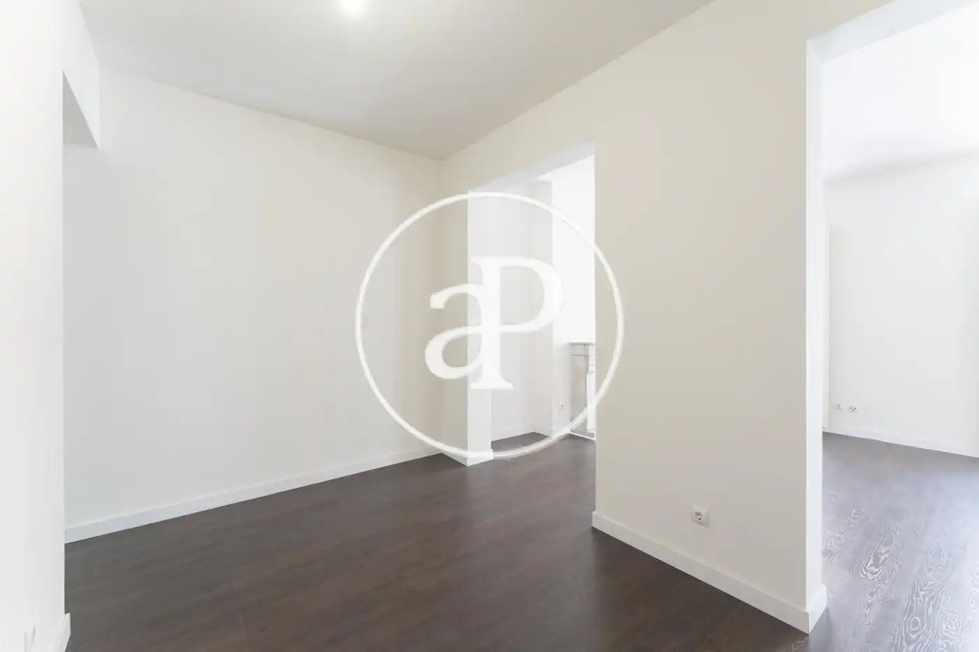 Bedroom of Flat for rent in Madrid  with Air Conditioner, Heating and Balcony
