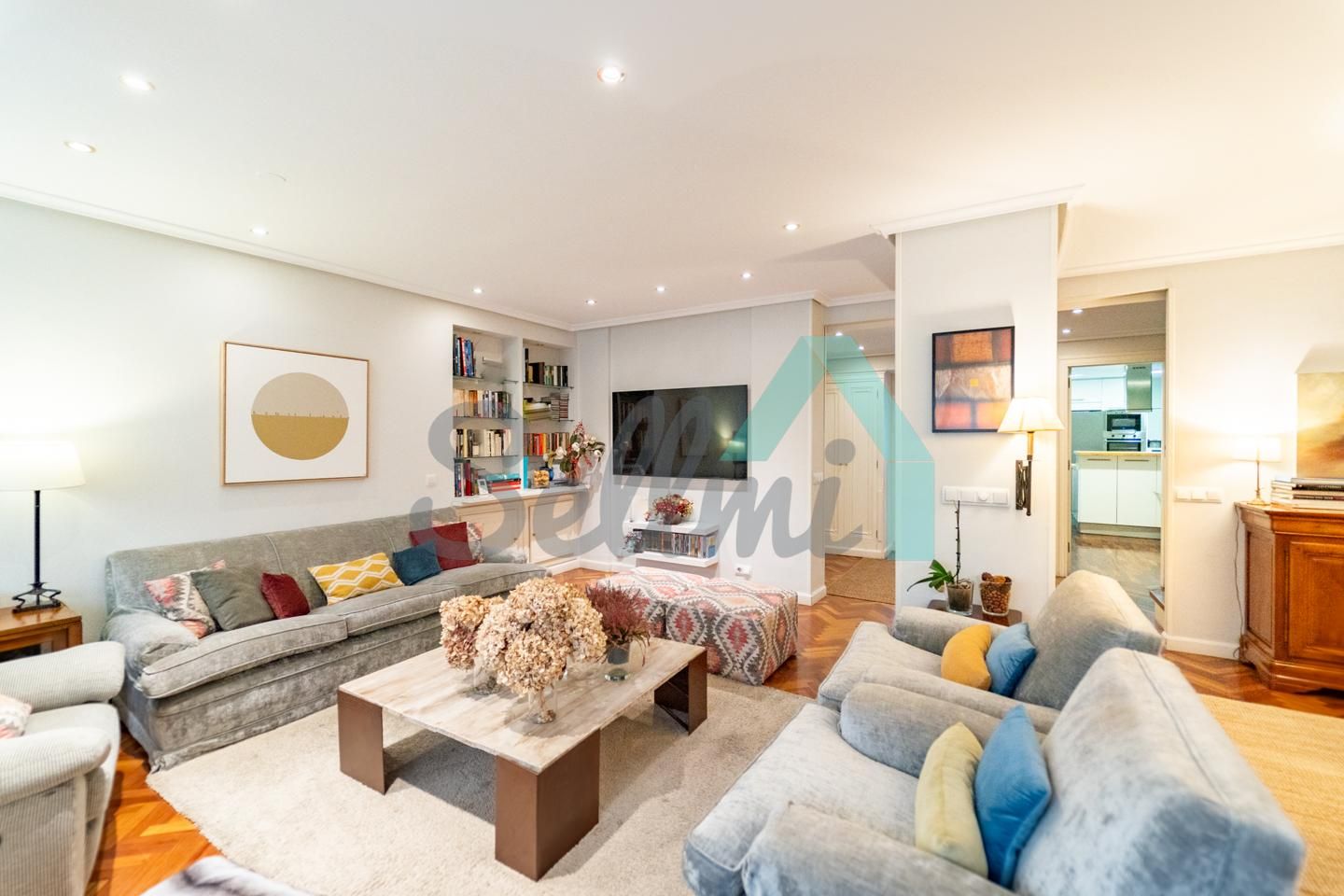 Living room of Duplex for sale in Oviedo   with Heating, Parquet flooring and Storage room