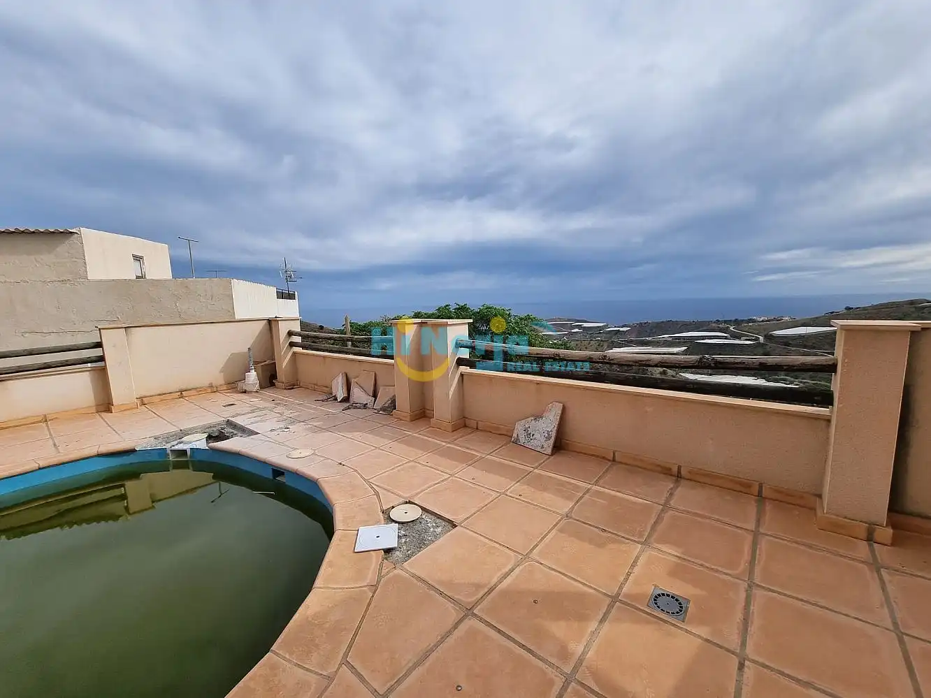 Vista exterior de Apartamento en venta en Polopos con Aire acondicionado, Calefacción y Terraza