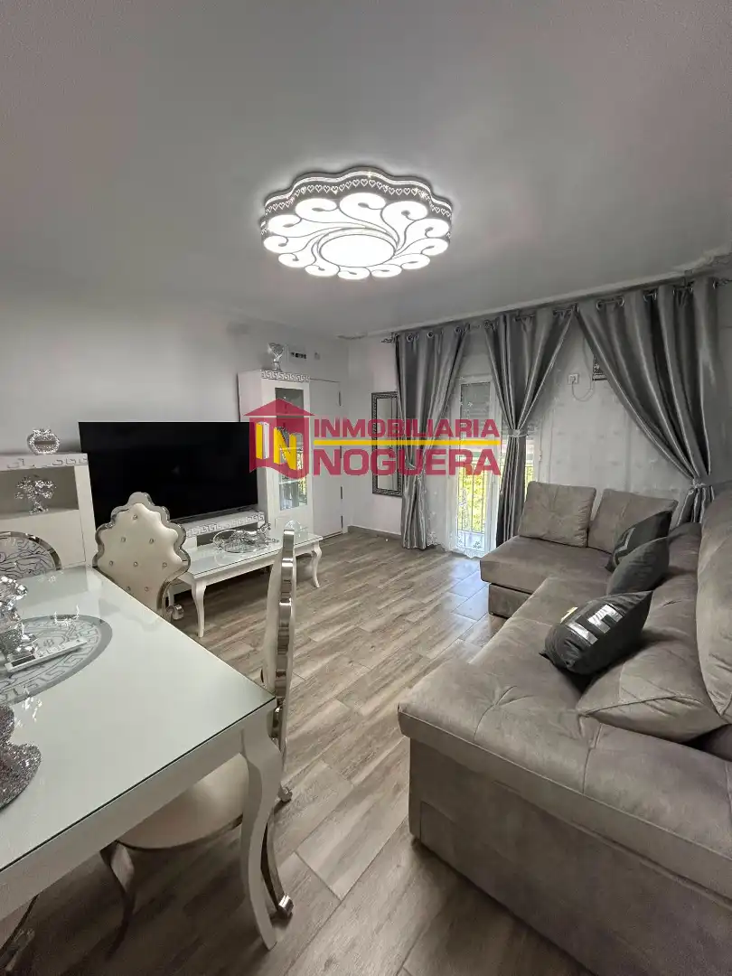 Sala d'estar de Pis en venda en Écija amb Aire condicionat, Rentadora i Microones