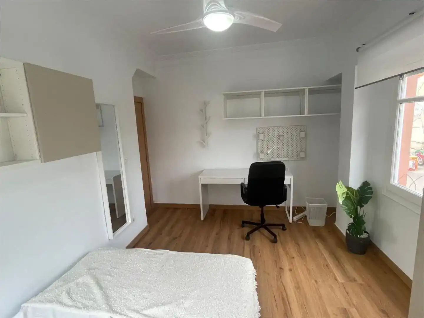 Schlafzimmer von Wohnung zur Miete in  Valencia Capital