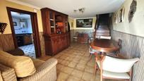 Sala d'estar de Casa o xalet en venda en Camargo amb Parquet, Traster i Balcó