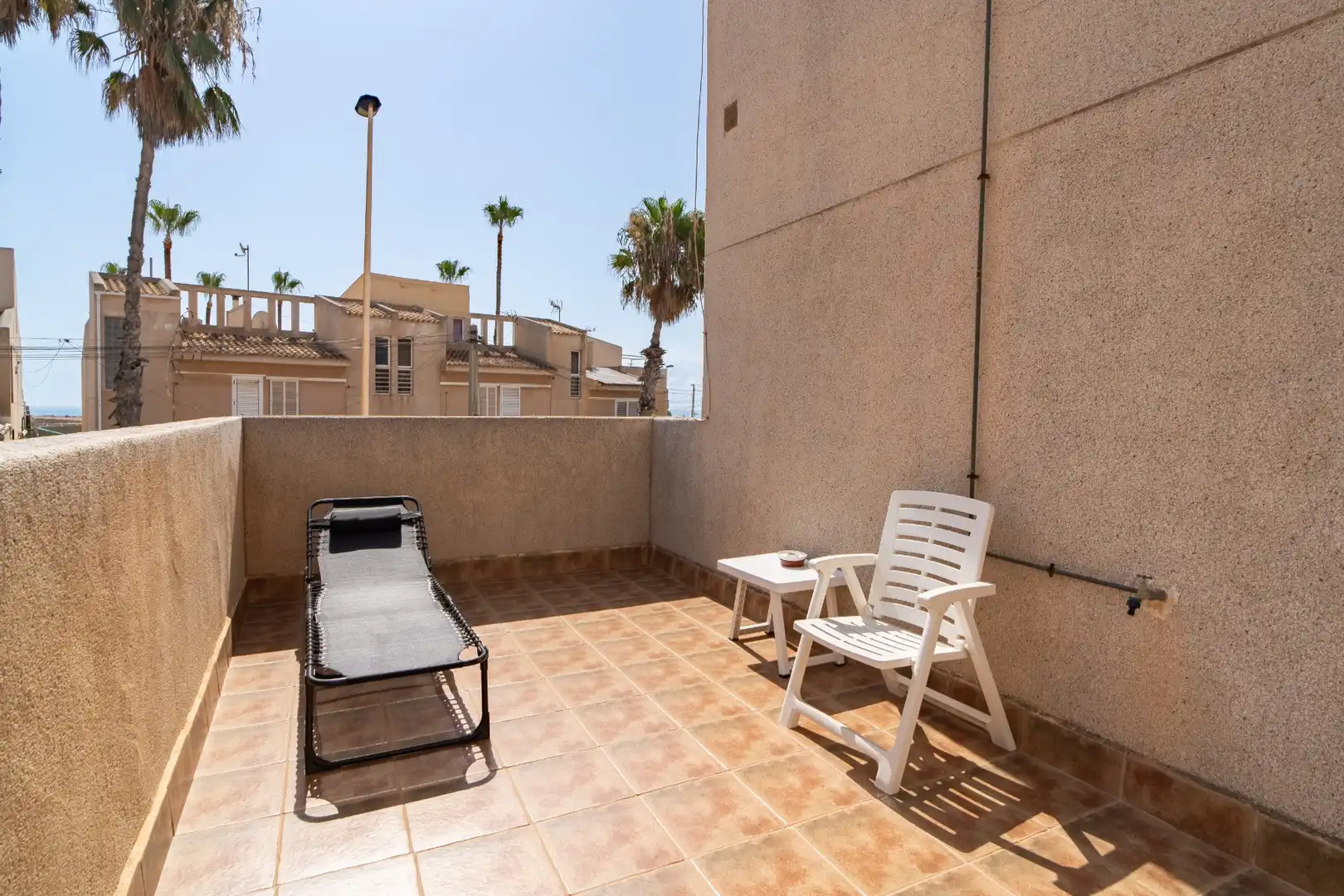 Terrassa de Casa adosada en venda en Torrevieja amb Calefacció, Jardí privat i Terrassa