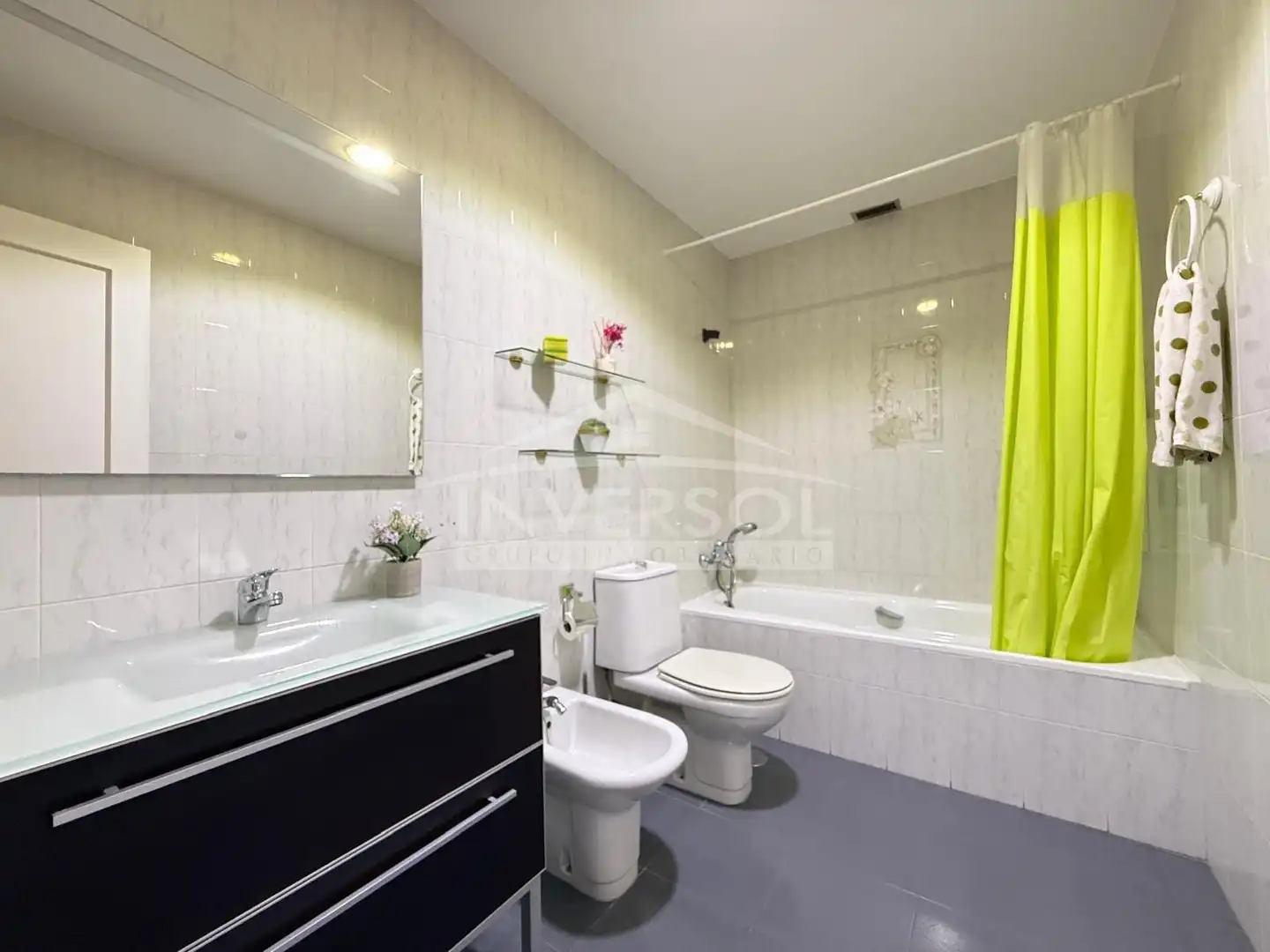 Baño de Ático en venta en El Ejido con Aire acondicionado, Calefacción y Parquet