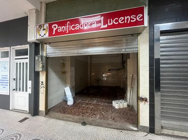 Local comercial en venda a Cuatro Caminos - Plaza de la Cubela