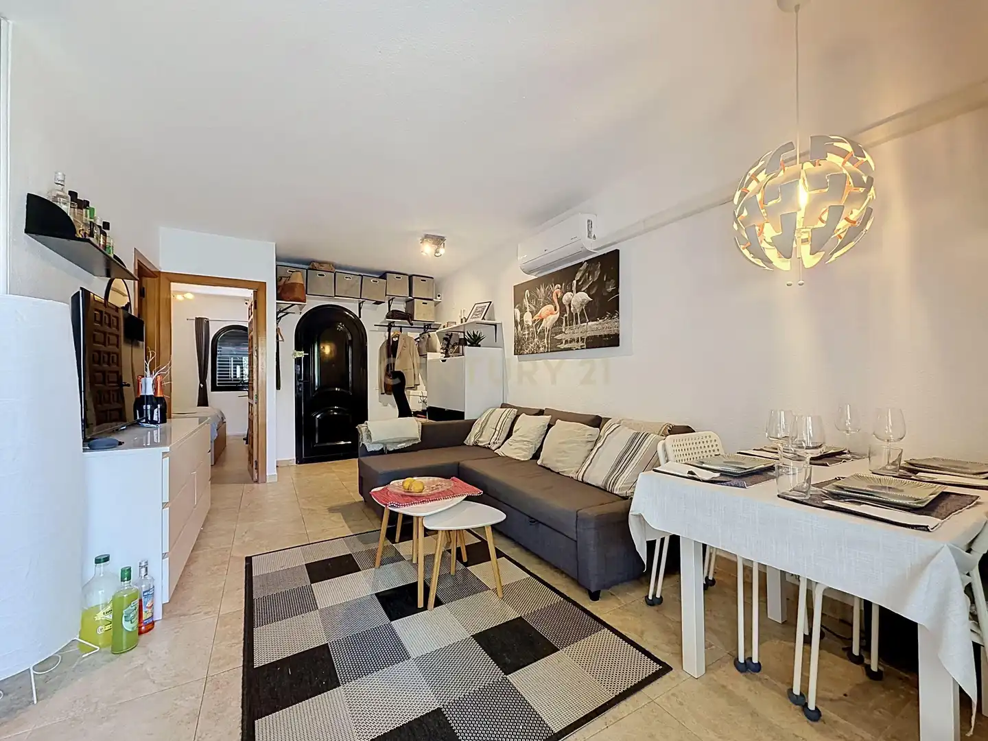 Sala de estar de Apartamento en venta en Torrevieja con Aire acondicionado y Piscina comunitaria