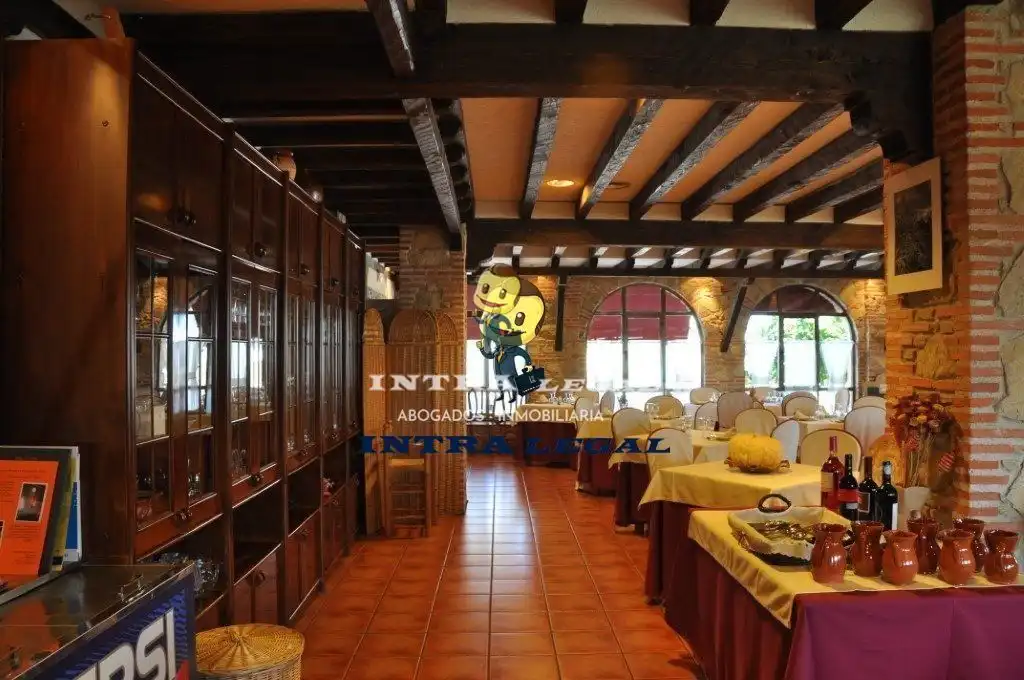 Local en venta en Sotoserrano con Aire acondicionado, Amueblado y Alarma