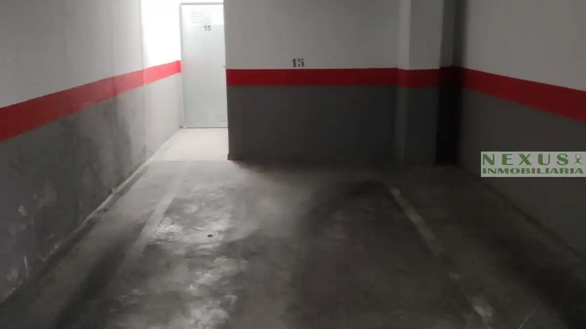 Parking of Apartments for rent in Cáceres  with Air Conditioner, Heating and Furnished
