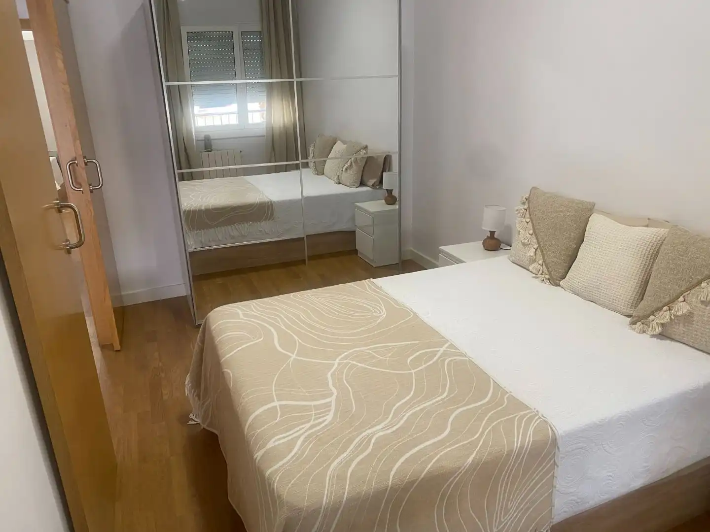 Flat with lift for sale in Avenida Sant Ramon Nonat 23, imagen 2