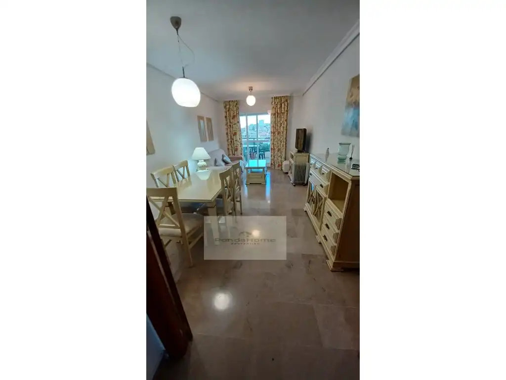 Sala de estar de Piso de alquiler en Torremolinos con Piscina y Amueblado