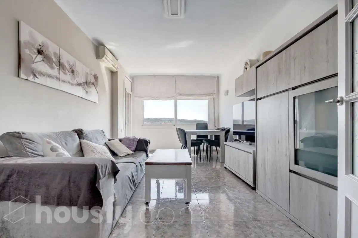 Sala d'estar de Pis en venda en Abrera amb Aire condicionat i Balcó