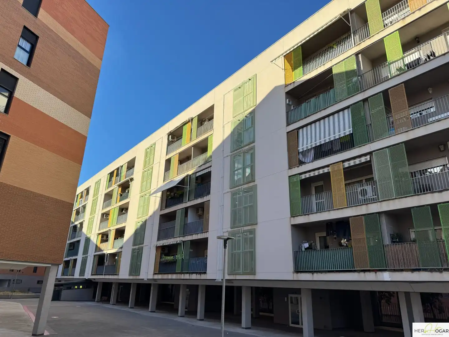 Vista exterior de Piso en venta en Santa María de Benquerencia