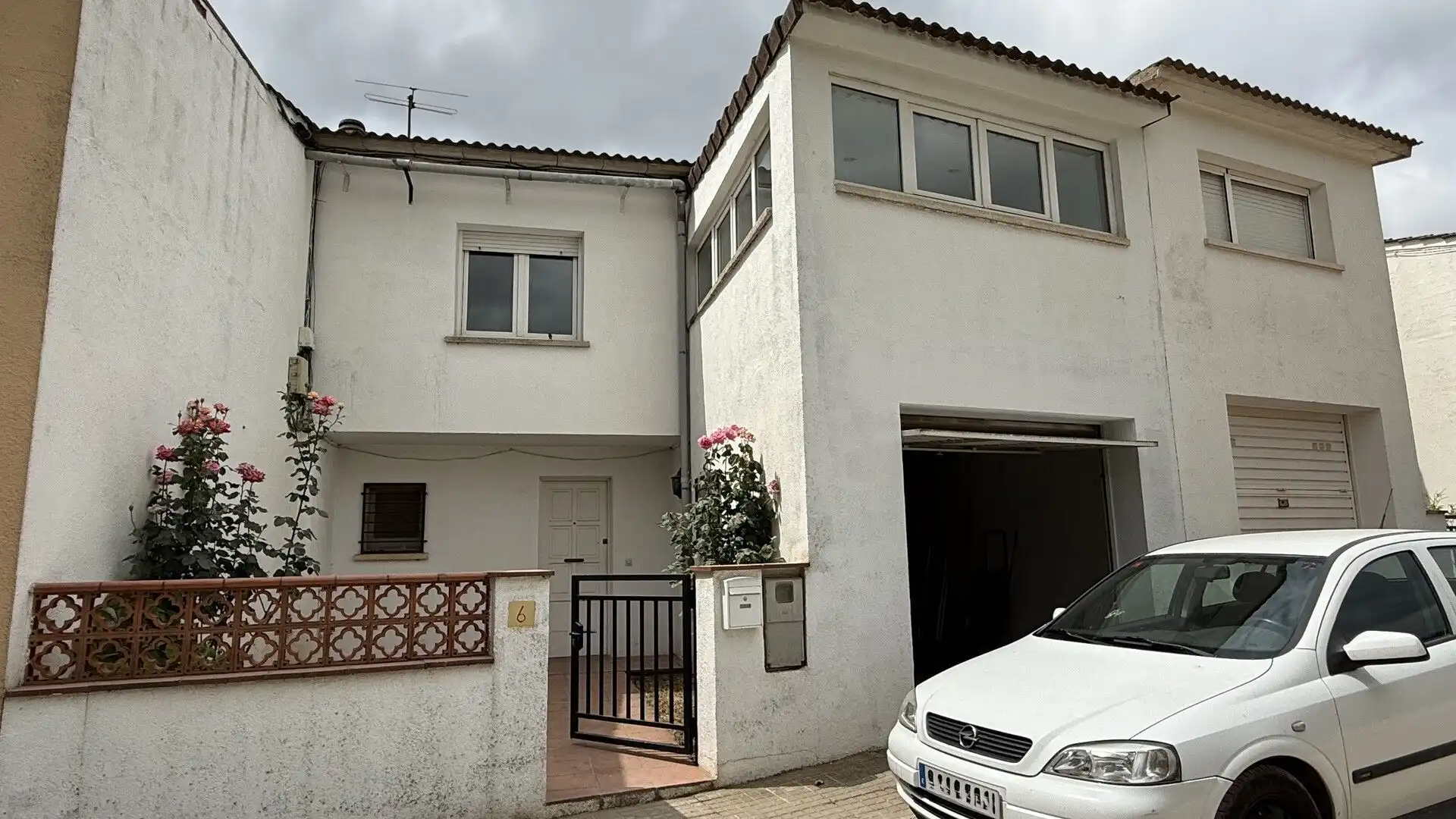 Vista exterior de Casa adosada en venta en Moià con Calefacción, Jardín privado y Terraza
