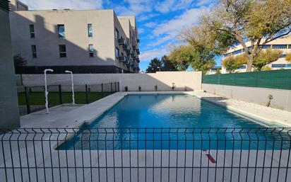 Swimming pool of Duplex to rent in  Madrid Capital  with Air Conditioner, Terrace and Community pool