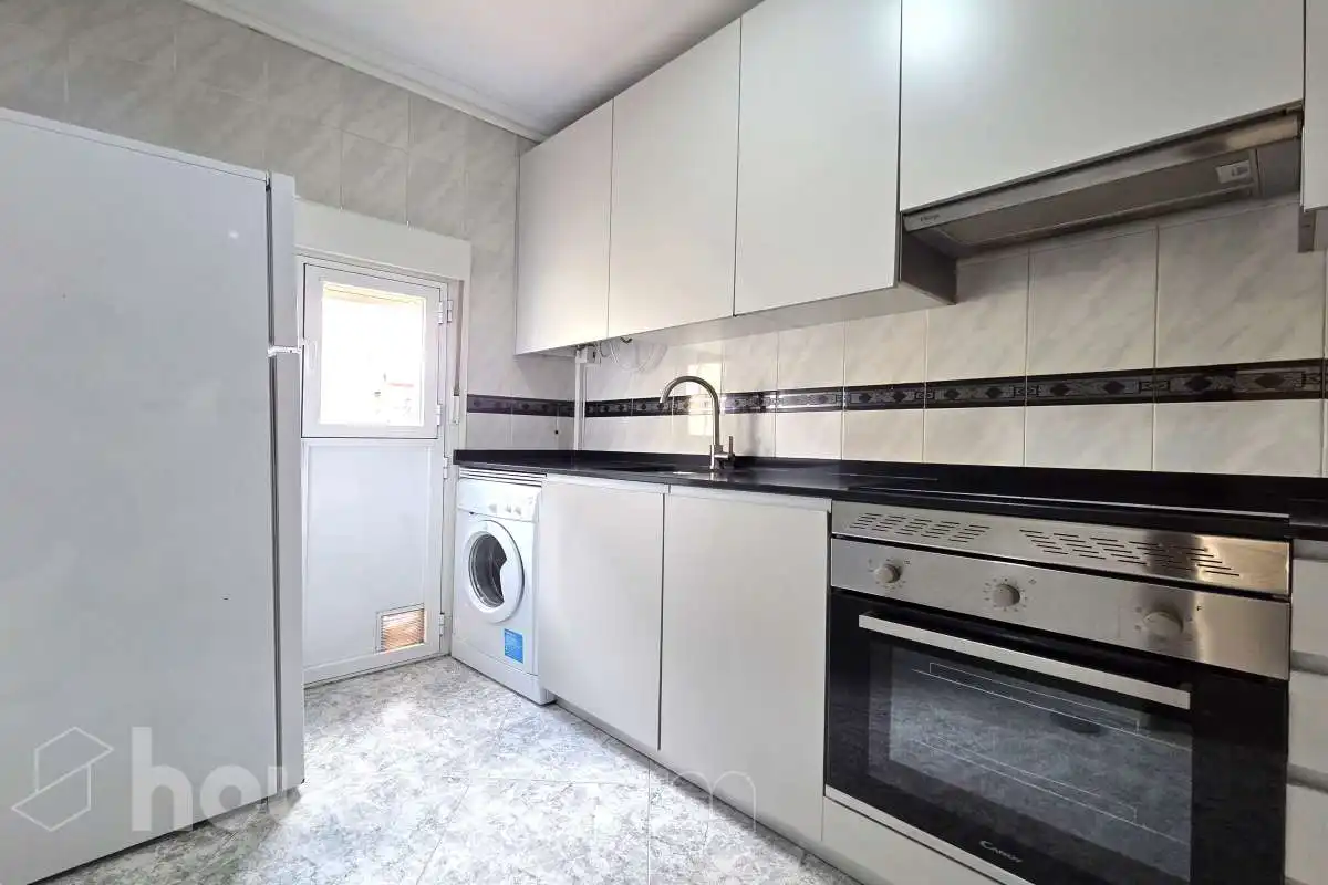 Kitchen of Flat for rent in Madrid  with Heating and Terrace