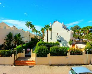 Exterior view of Single-family semi-detached for sale in Marbella  with Terrace