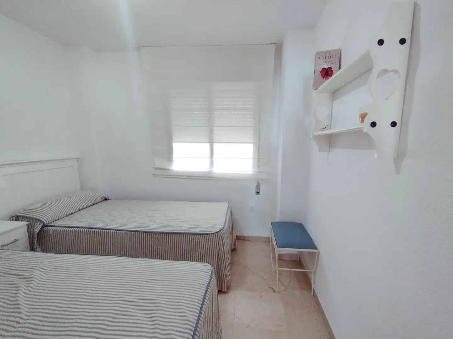 Habitación de Apartamento de alquiler en Fuengirola con Terraza