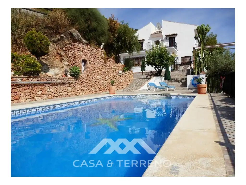 Casa amb terrassa en venda a Poligono 9 Paraje 39 Cuesta Del Rio