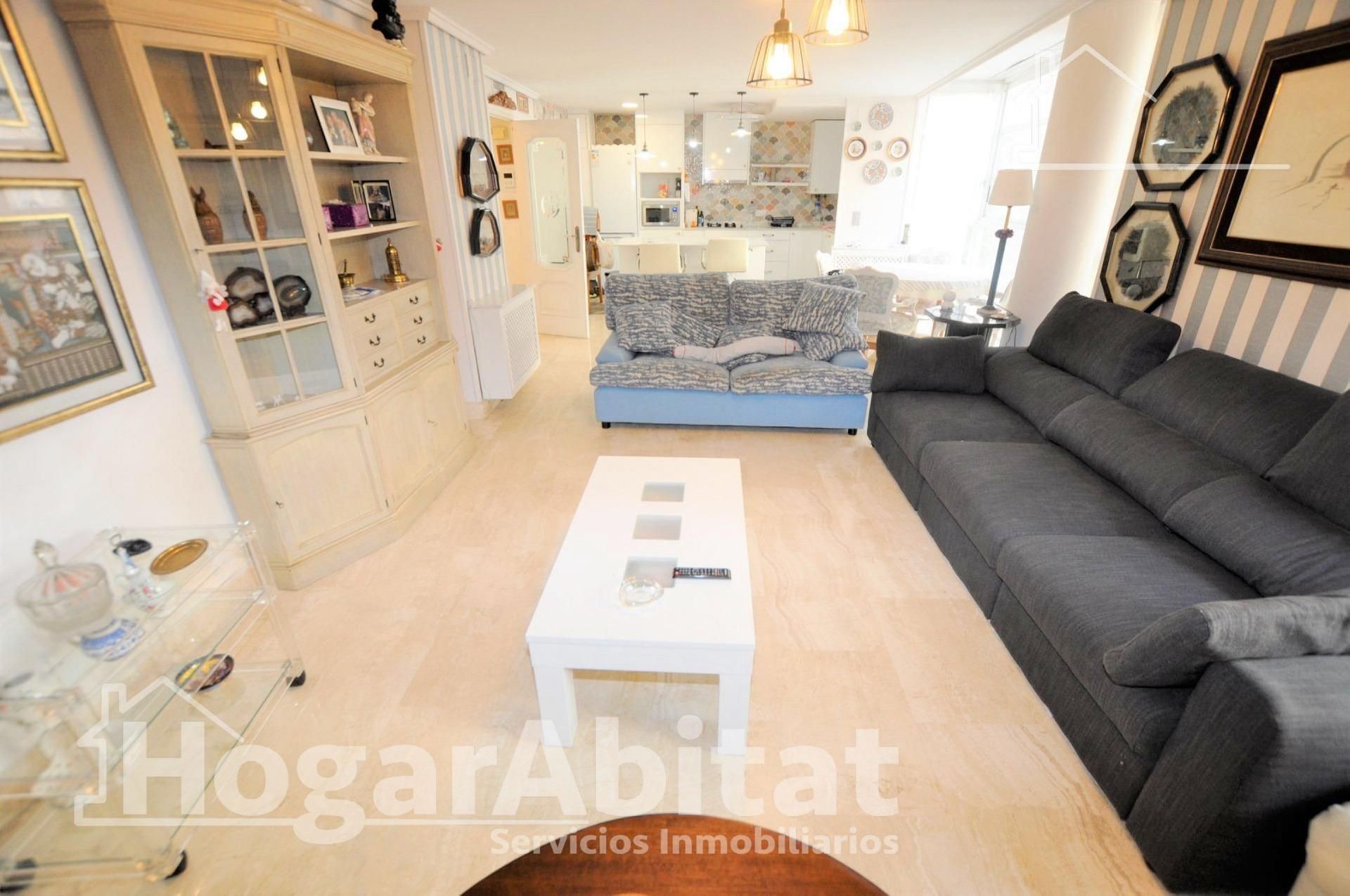 Sala d'estar de Pis en venda en  Valencia Capital amb Terrassa