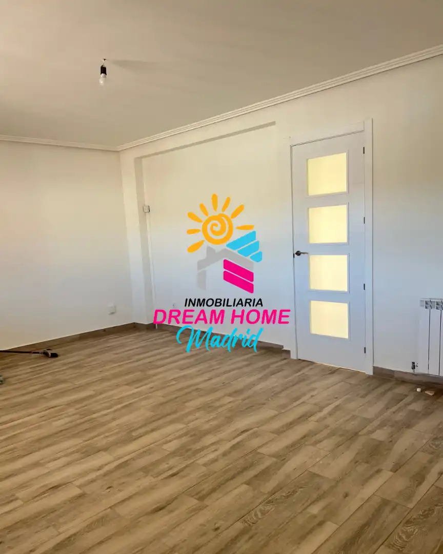 Vista exterior de Casa o chalet en venta en Madrid con Jardín privado