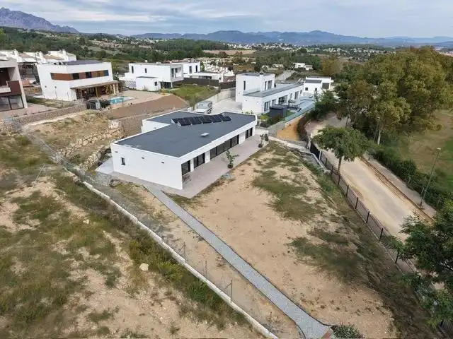 Casa o xalet en venda en Sant Esteve Sesrovires amb Calefacció, Terrassa i Alarma
