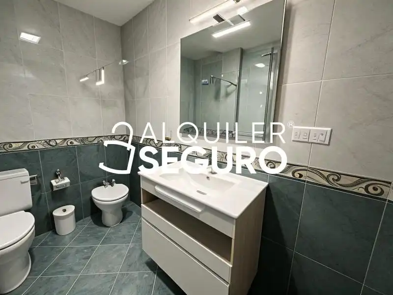 Badezimmer von Wohnung zur Miete in Castellgalí mit Klimaanlage und Möbliert