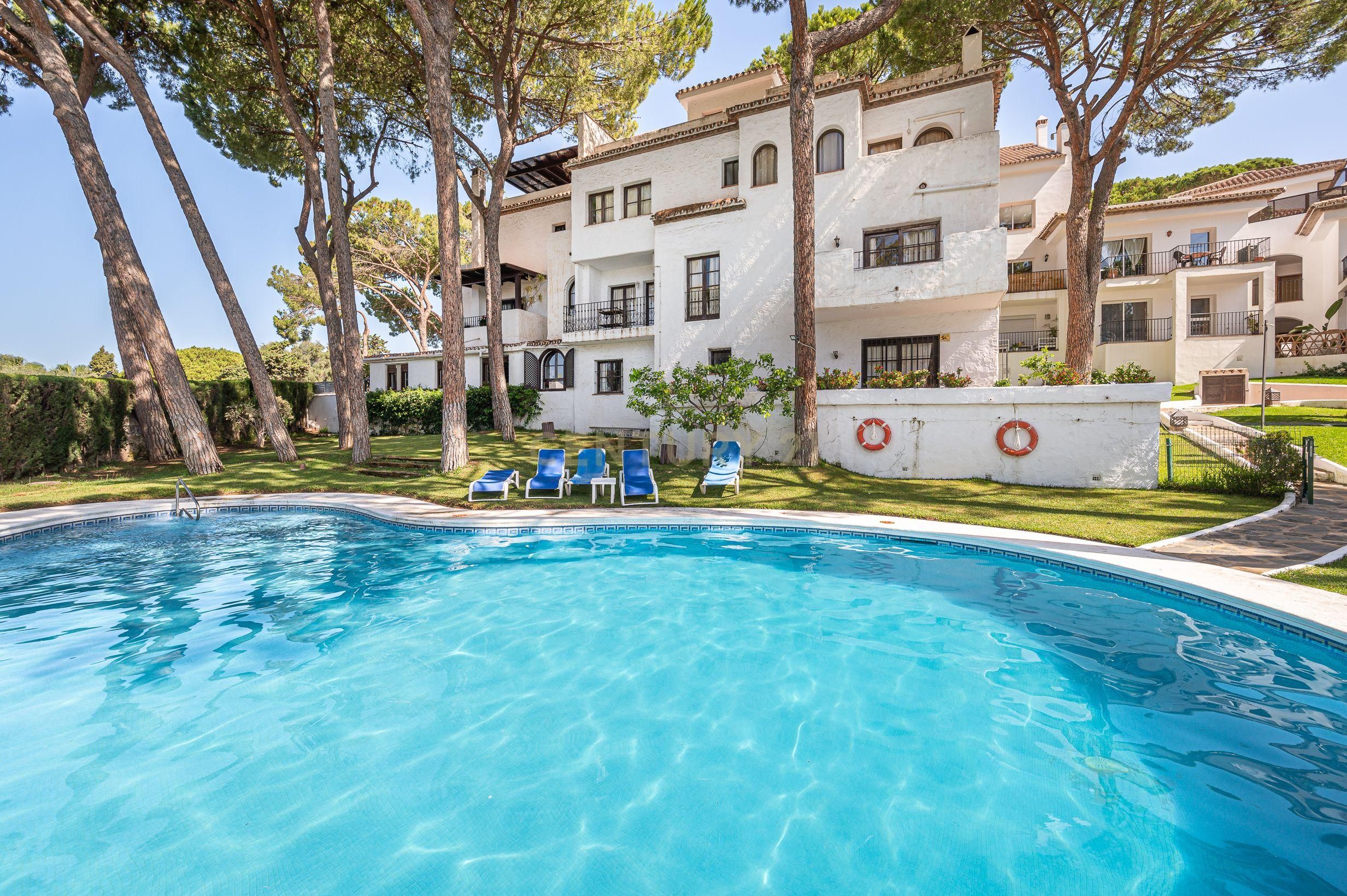 Jardí de Apartament en venda en Marbella amb Aire condicionat, Forn i Piscina comunitària