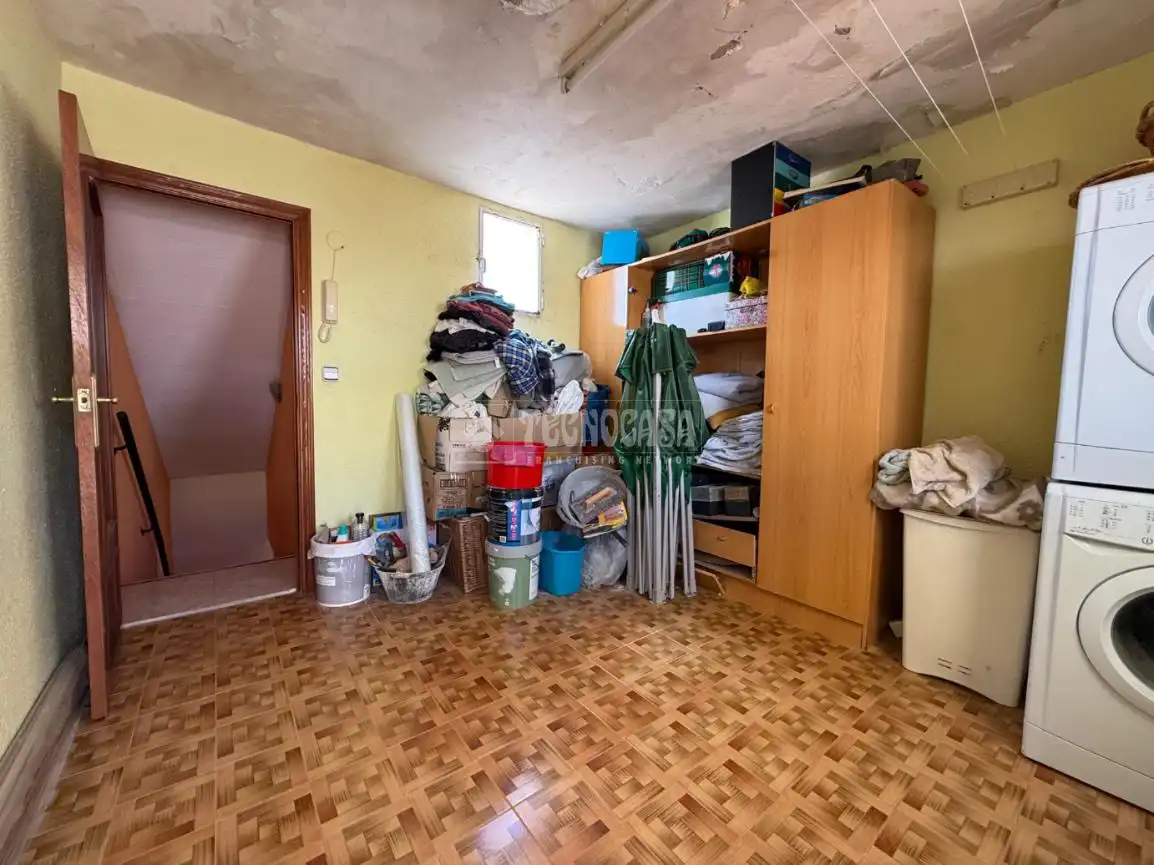 Casa adosada en venda en Jaén amb Terrassa