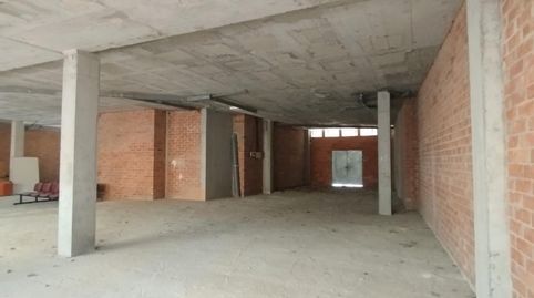 Local de 187 m2 o 153m2 con terraza en alquiler