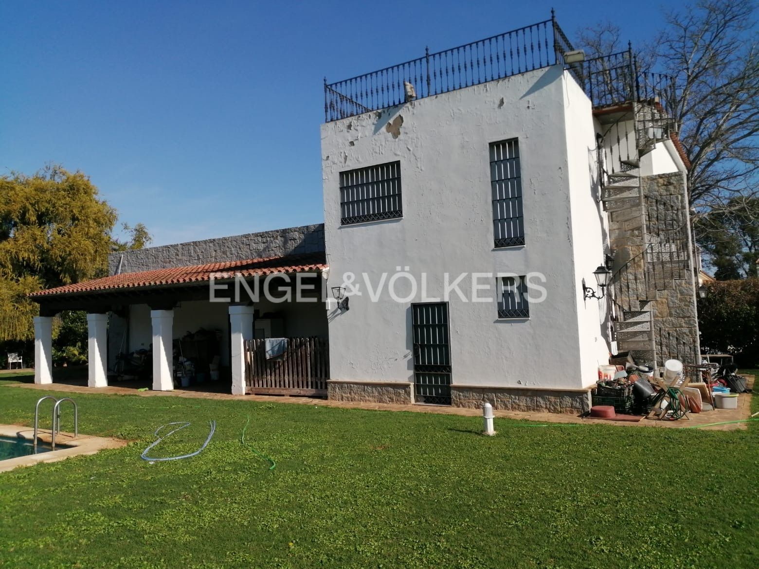 Exterior view of Houses for sale in Jerez de la Frontera  with Air Conditioner, Heating and Private garden