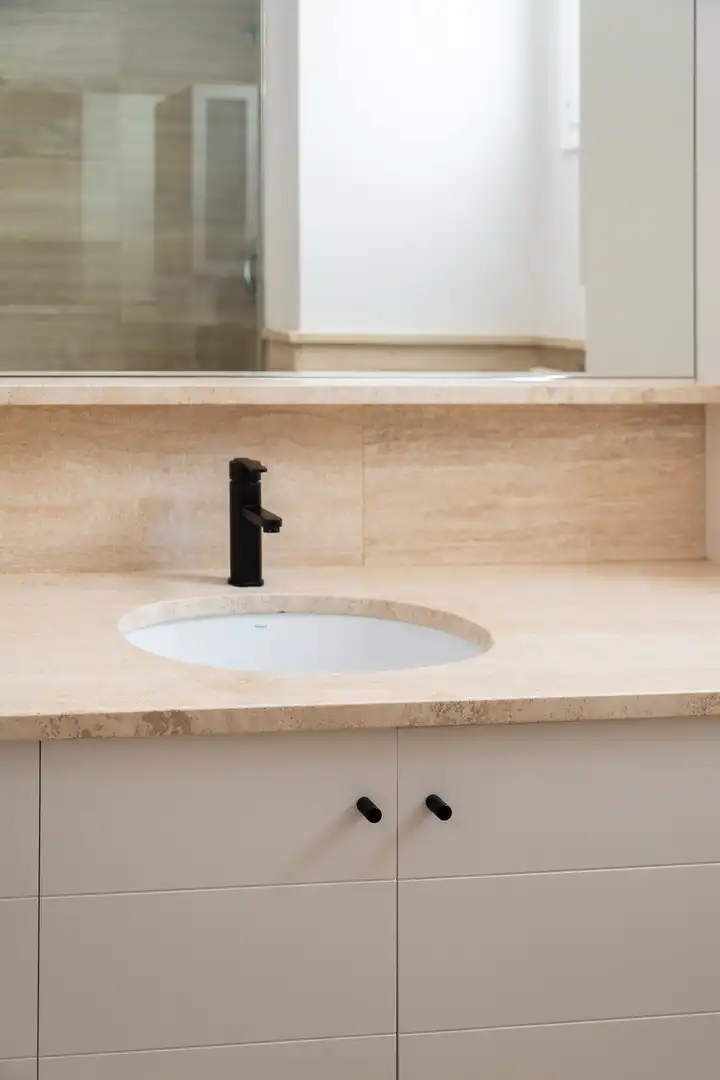 Bathroom of Flat for sale in Barcelona  with Air Conditioner and Terrace