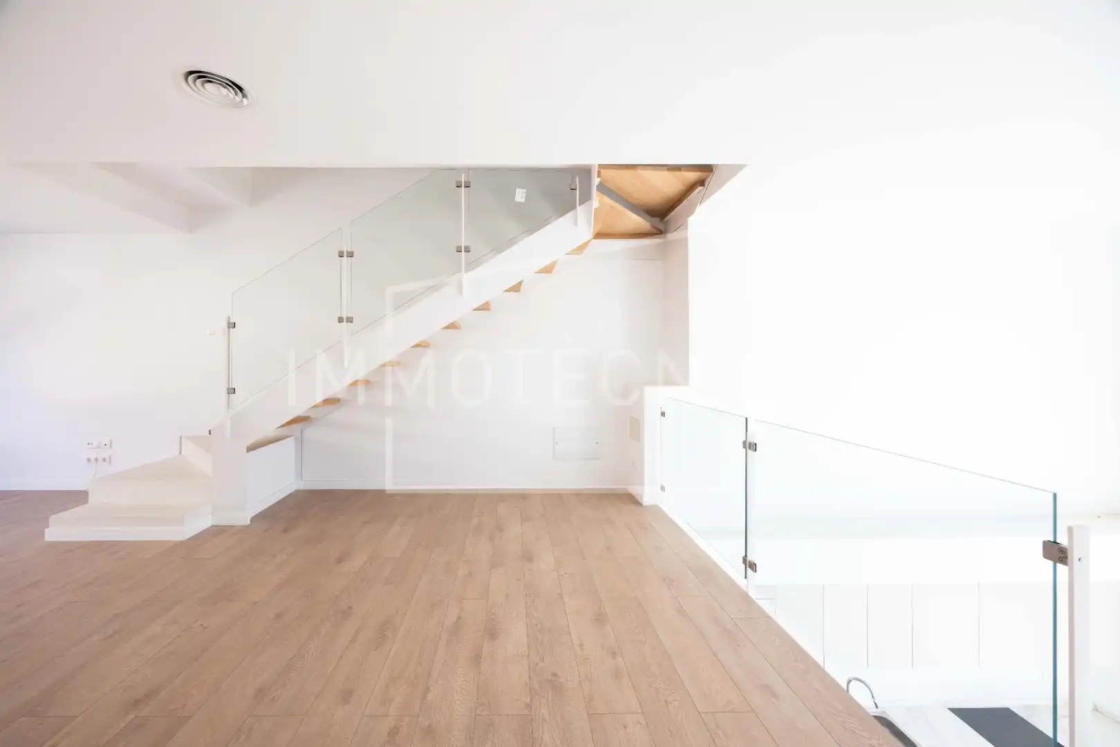 Adosado con jardín en venta en Carrer TURO DE L'HOME, imagen 12