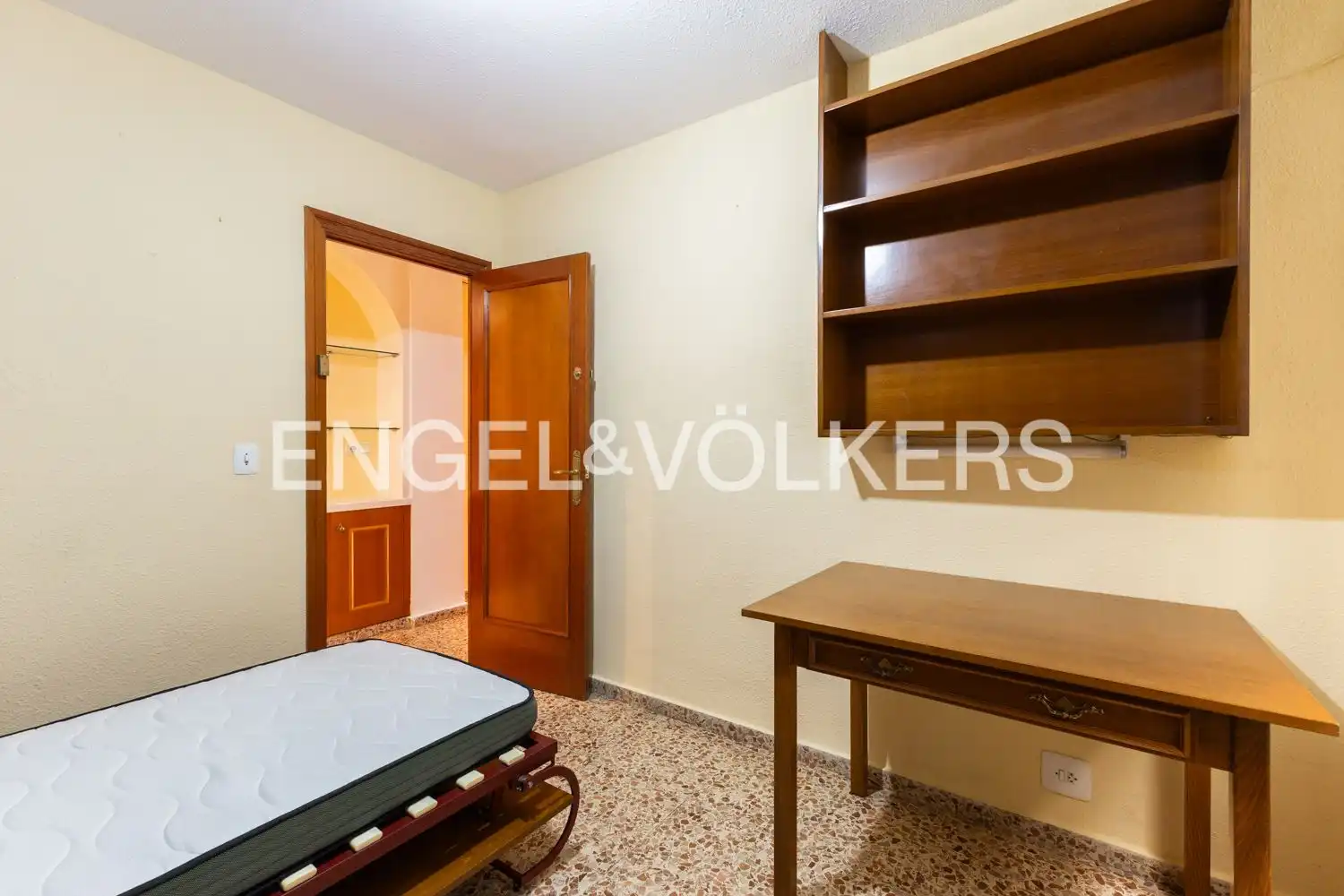 Habitación de Piso de alquiler en Valencia con Aire acondicionado, Calefacción y Terraza