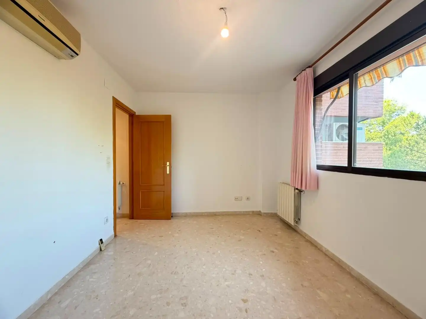 Habitación de Dúplex en venta en Alicante / Alacant con Aire acondicionado, Calefacción y Terraza