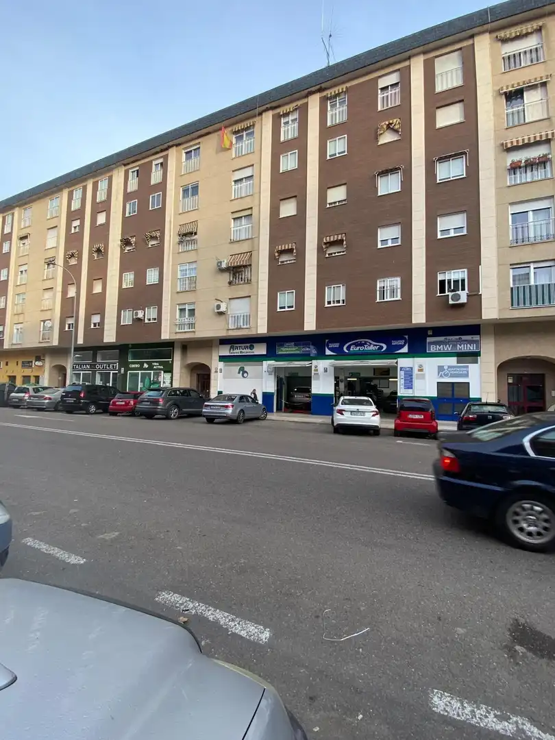 Vista exterior de Pis en venda en Badajoz