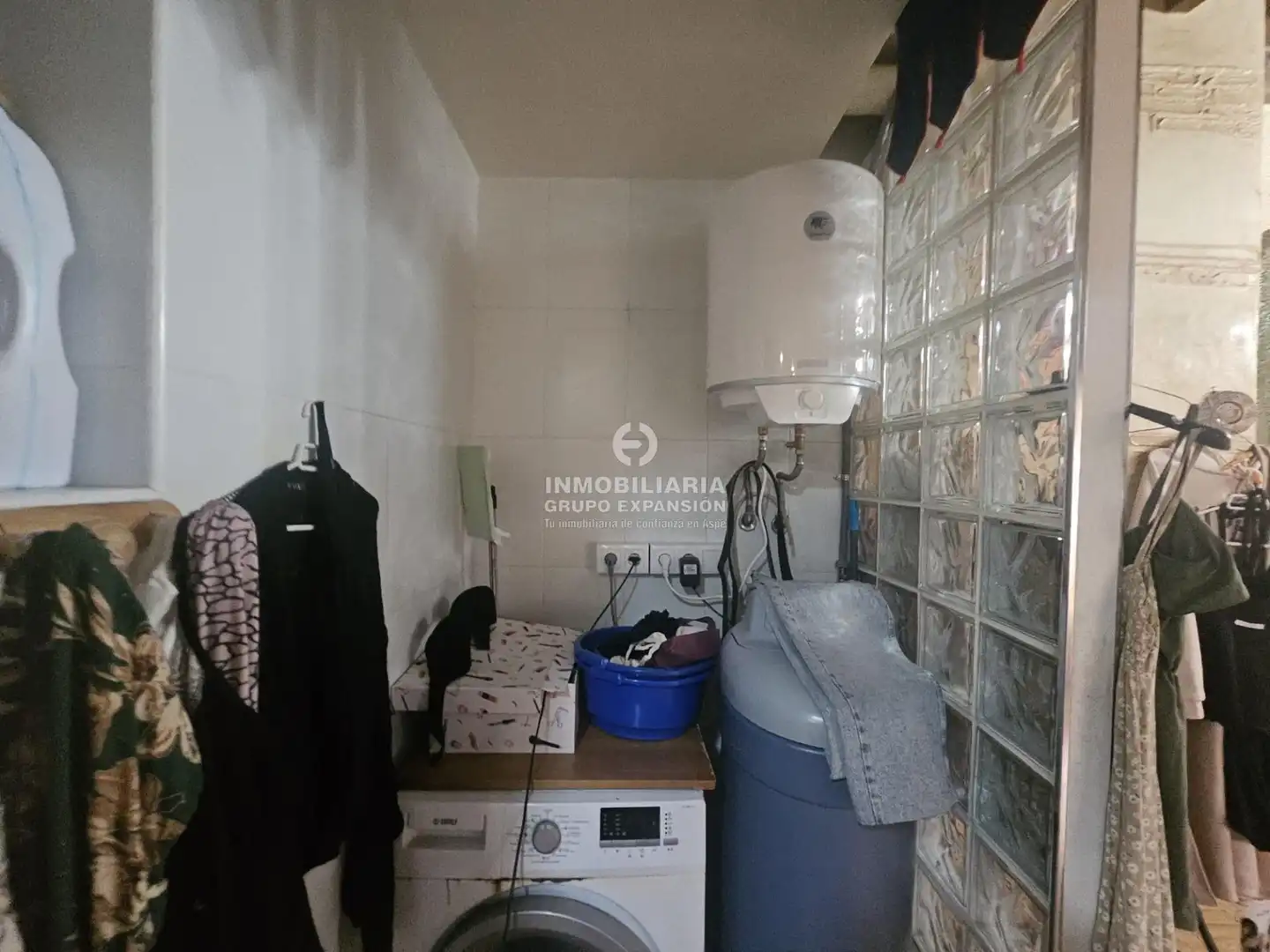 Wohnung zum Verkauf in Aspe mit Klimaanlage, Heizung und Privatgarten