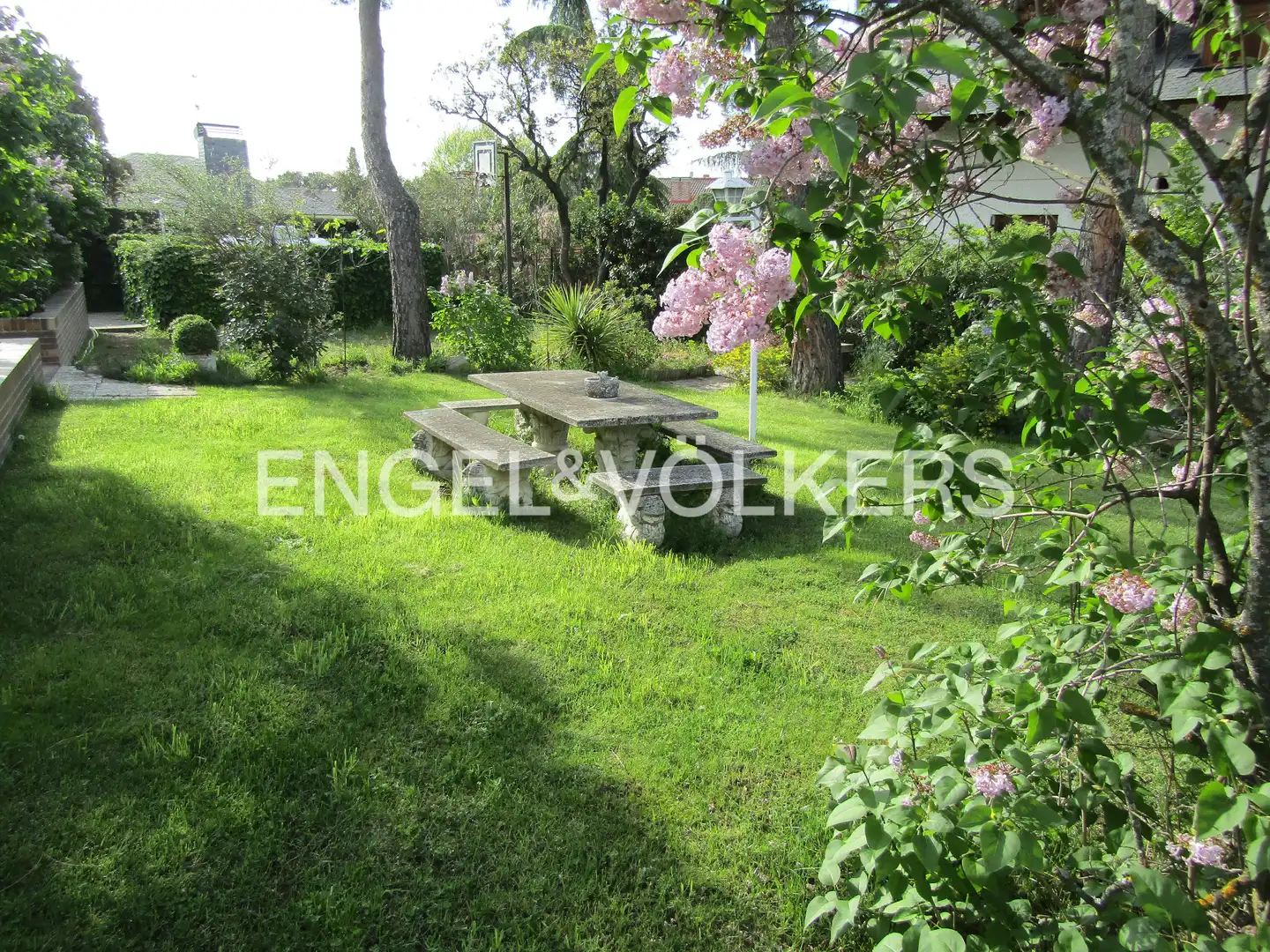 Jardín de Casa o chalet en venta en Torrelodones con Calefacción, Jardín privado y Terraza