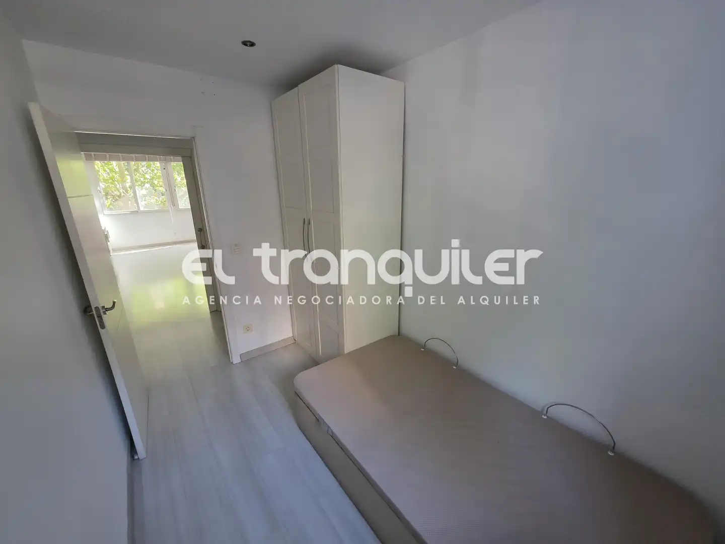 Bedroom of Flat for rent in Madrid  with Air Conditioner, Furnished and Washing machine