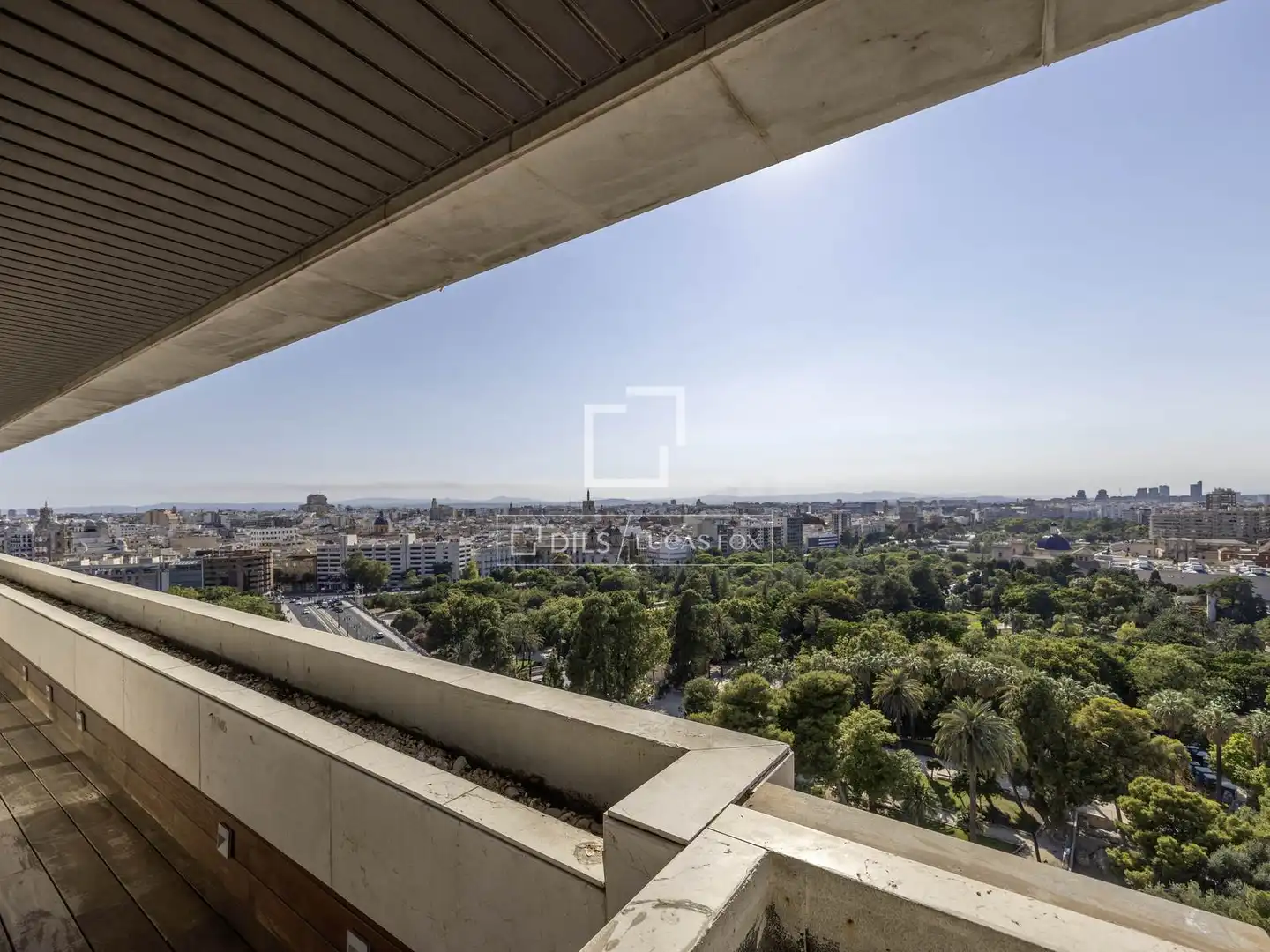 Vista exterior de Piso en venta en Valencia con Aire acondicionado, Calefacción y Terraza