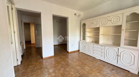 Foto 3 de Piso en venta en Palos de Moguer, Madrid Capital