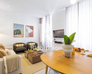 Sala d'estar de Apartament de lloguer en  Madrid Capital amb Calefacció, Forn i Microones