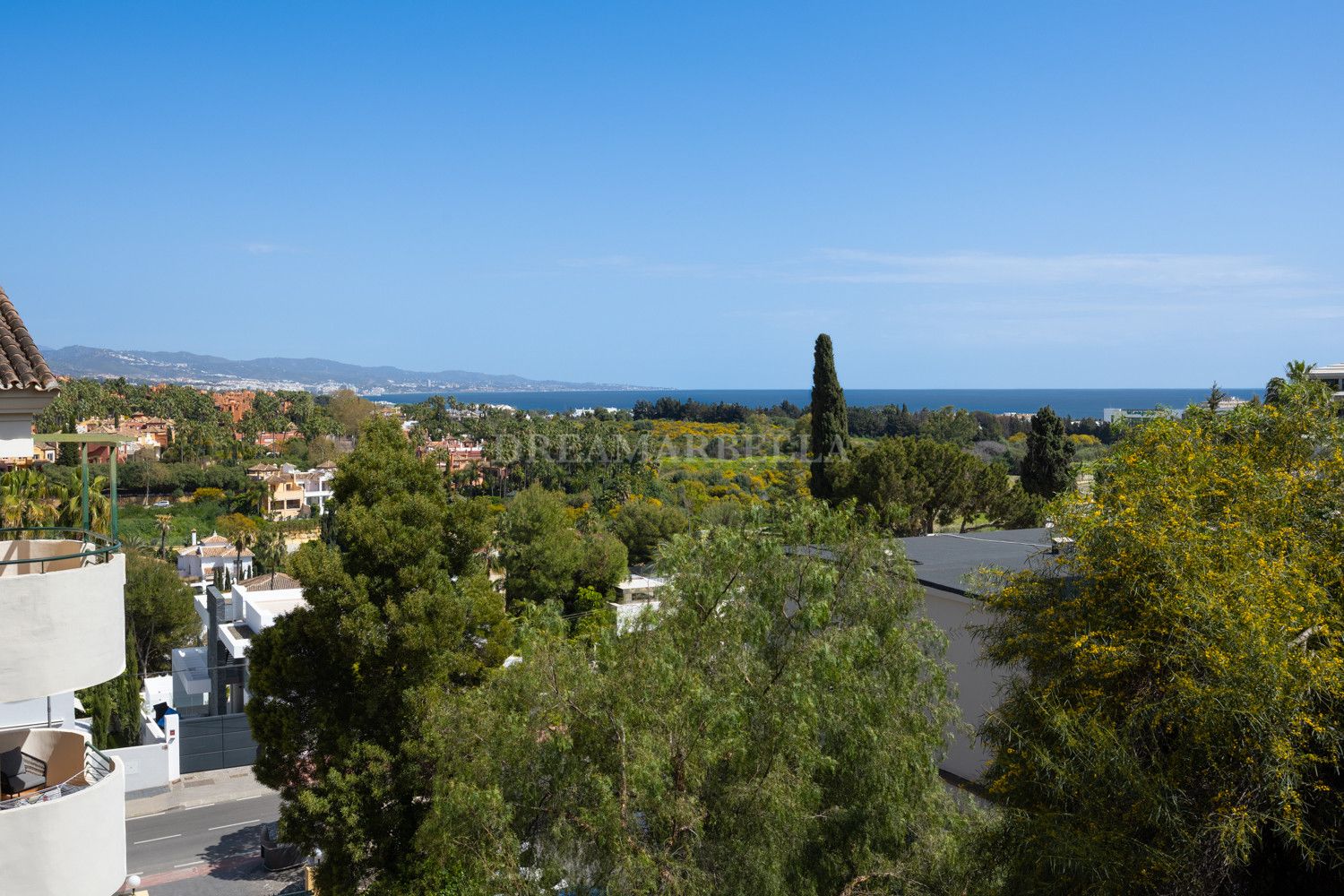 Vista exterior de Apartamento en venta en Marbella con Aire acondicionado, Terraza y Trastero