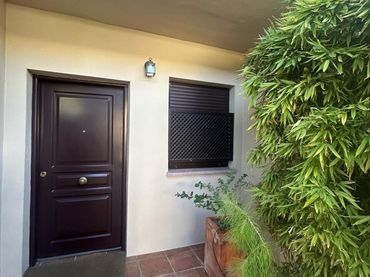 Chalet con balcón en venta en Ignacio Garrido 1